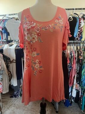 ONE WORLD Coral Pink Scoop Neck Tee